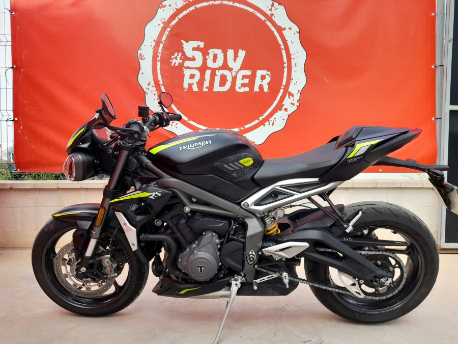 Imagen de Triumph STREET TRIPLE RS