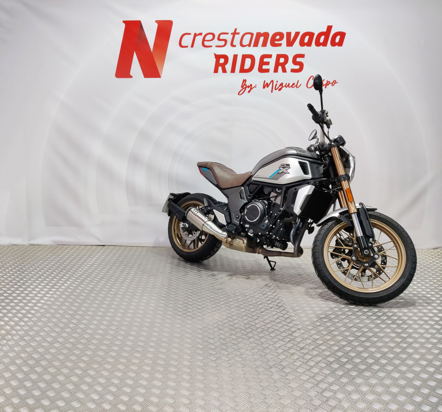 Imagen de CFMOTO 700CL-X