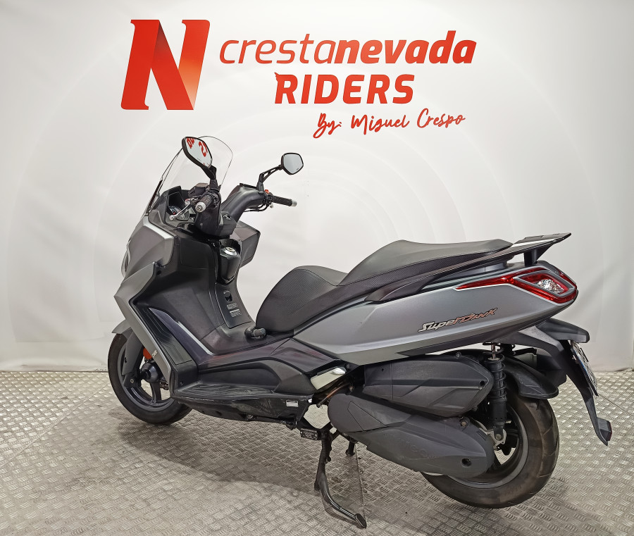 Imagen de Kymco SUPER DINK 350