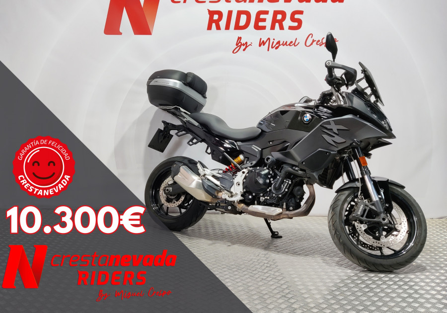 Imagen de BMW F 900 XR TRIPLE BLACK