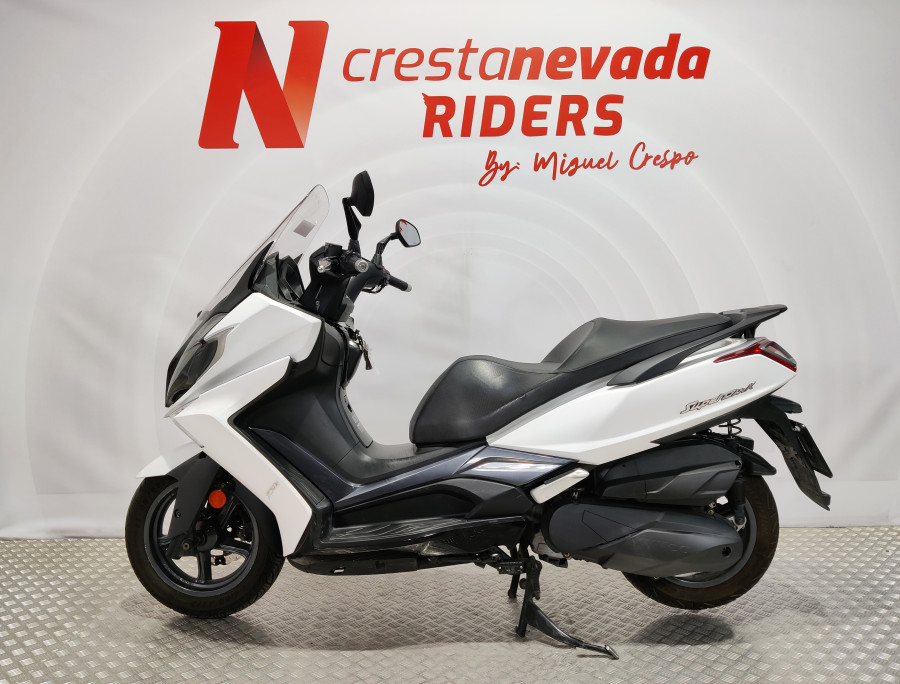 Imagen de Kymco SUPER DINK 350