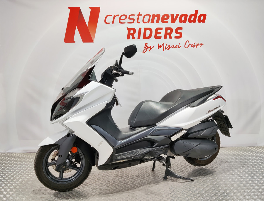 Imagen de Kymco SUPER DINK 350