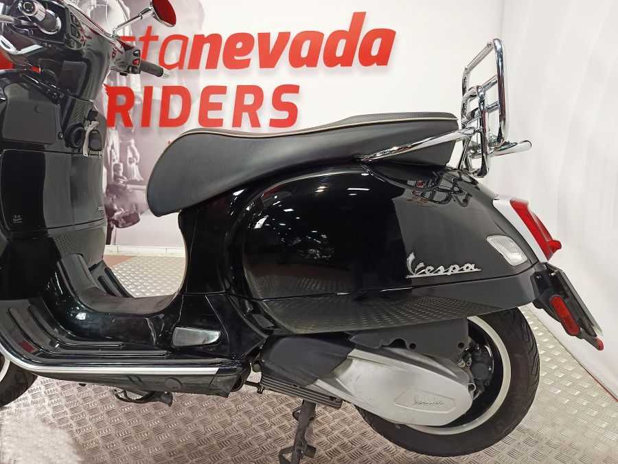 Imagen de Piaggio VESPA GTS 300