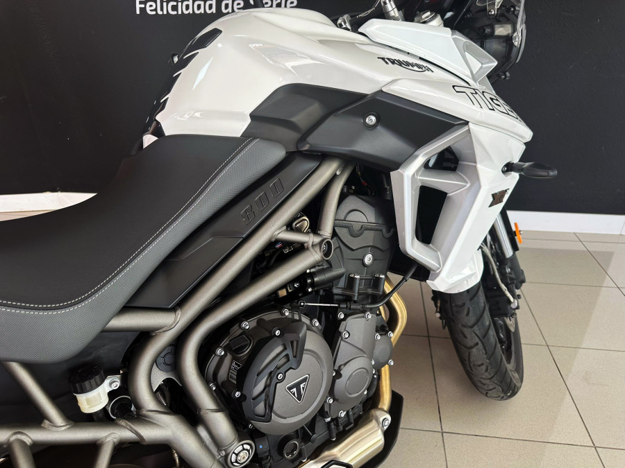 Imagen de Triumph TIGER 800 XRX