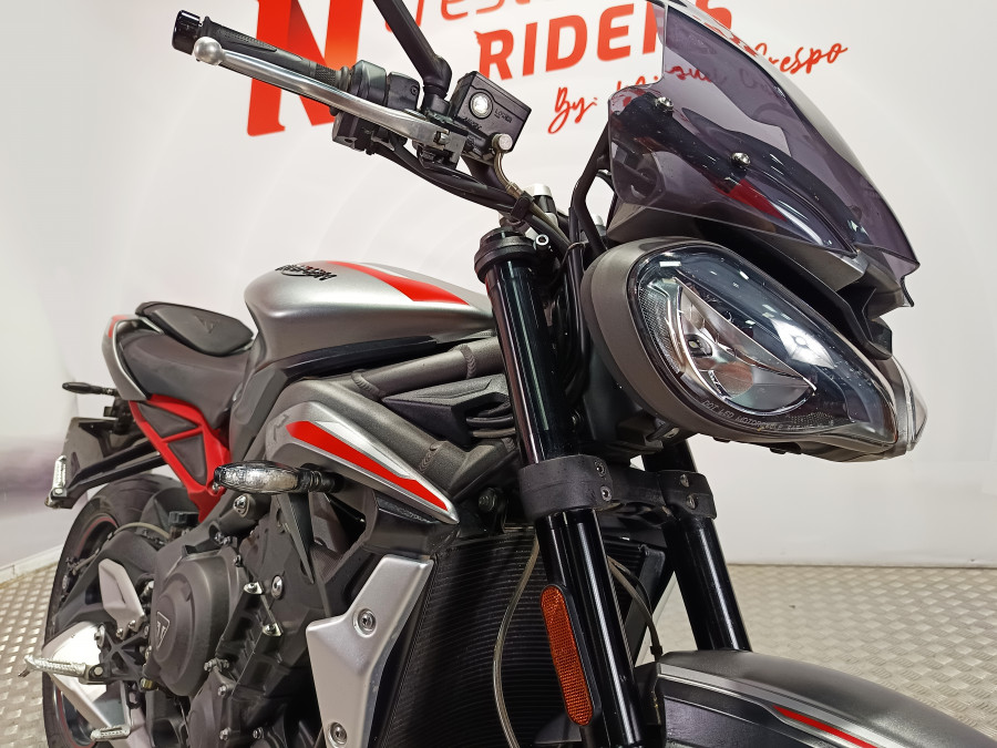 Imagen de Triumph STREET TRIPLE R