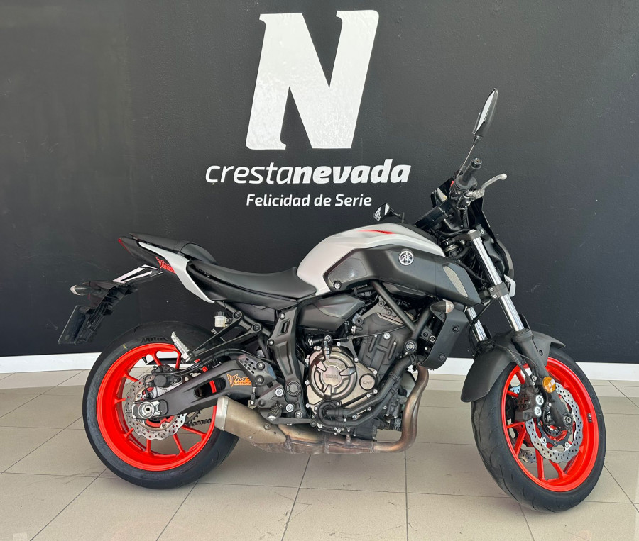 Imagen de Yamaha MT 07 A2