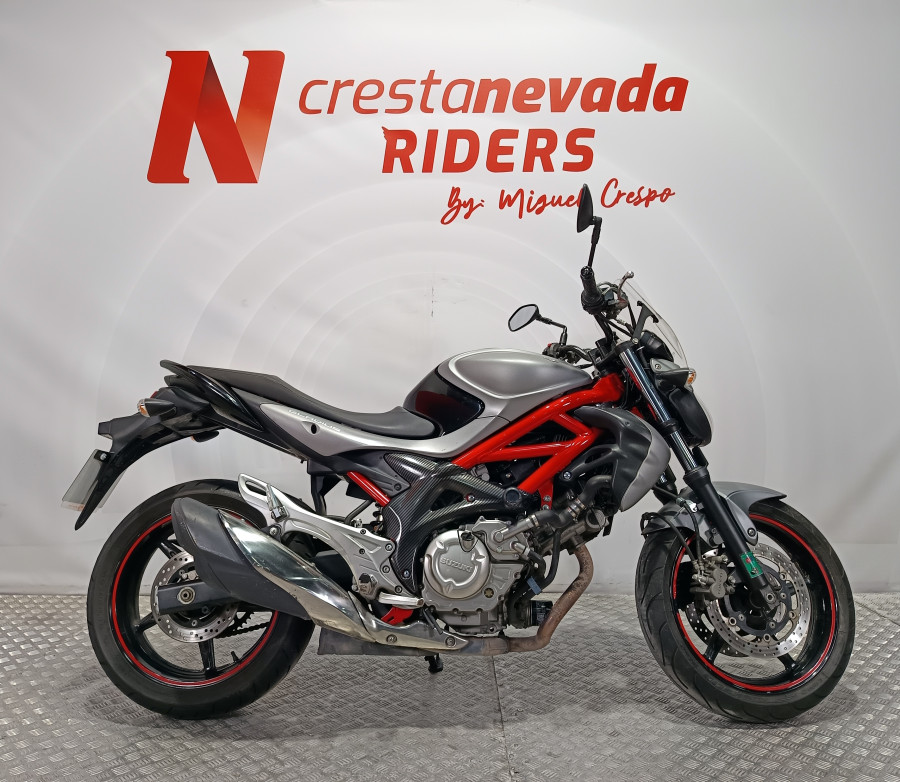 Imagen de Suzuki GLADIUS 650