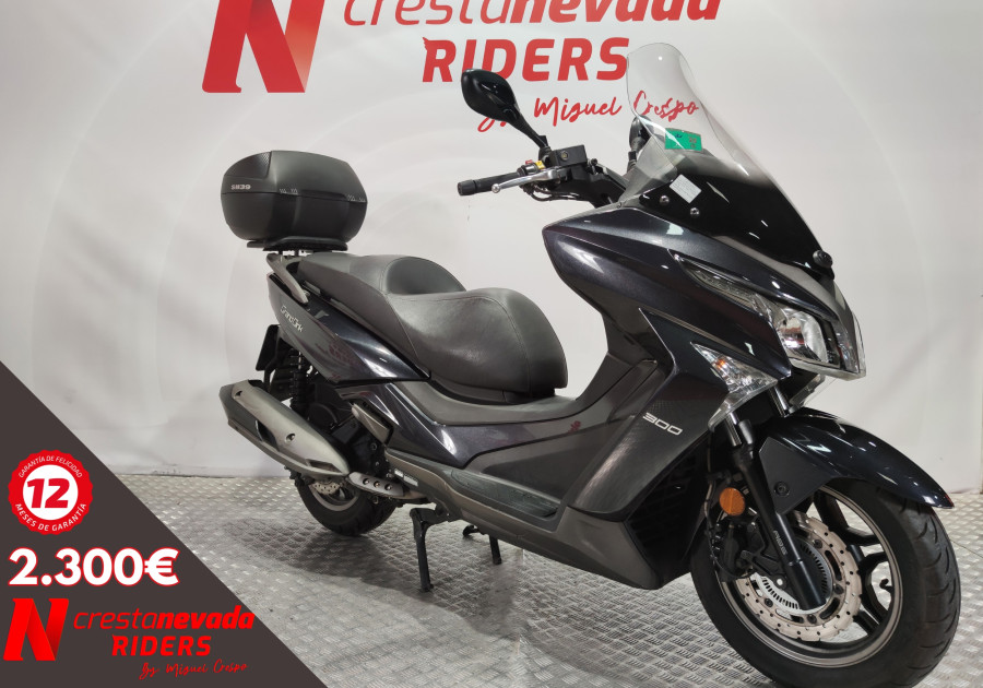 Kymco Grand Dink 300