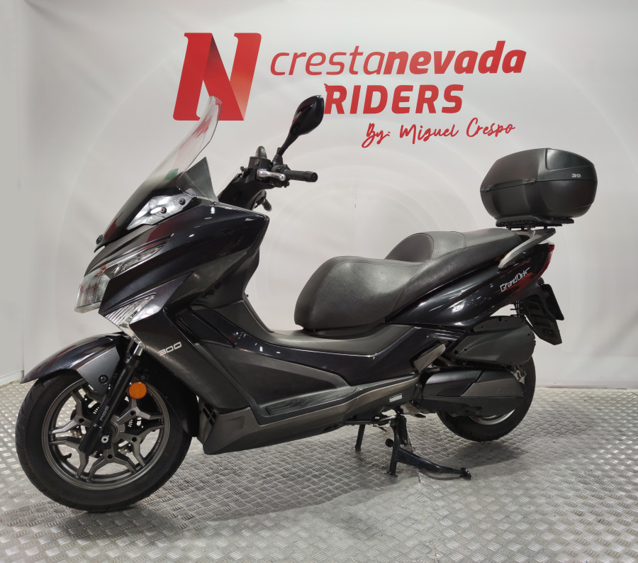 Imagen de Kymco GRAND DINK 300