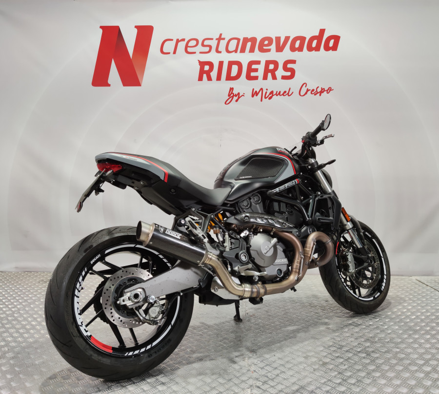 Imagen de Ducati Monster 821 A2