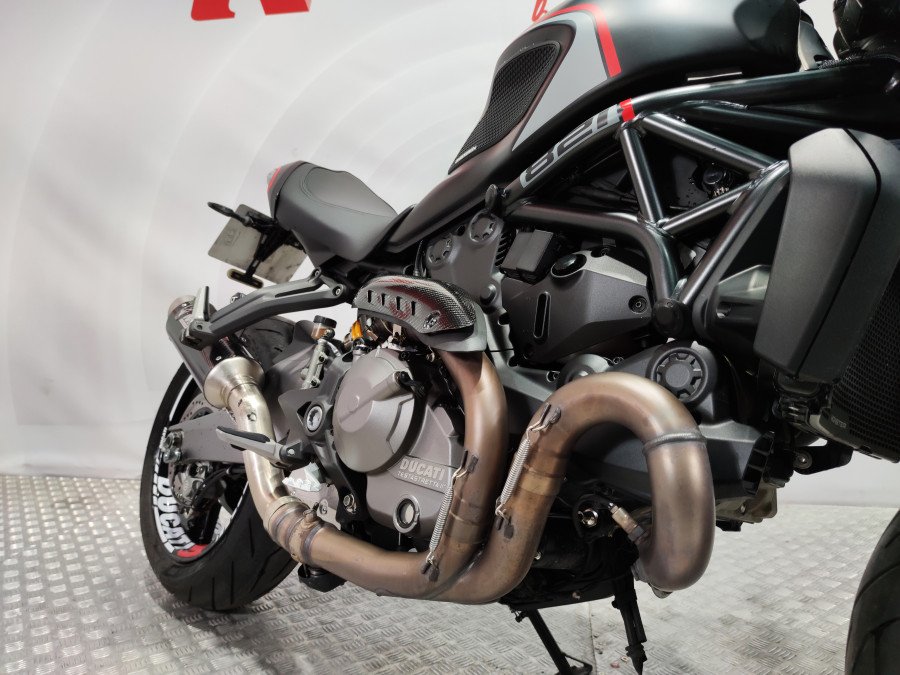 Imagen de Ducati Monster 821 A2