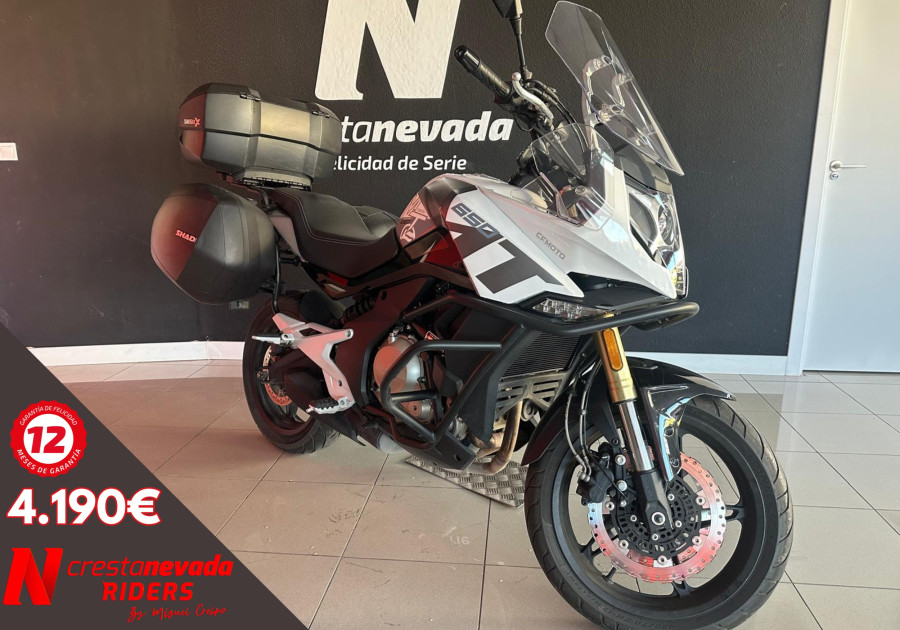 Imagen de CFMOTO 650 MT