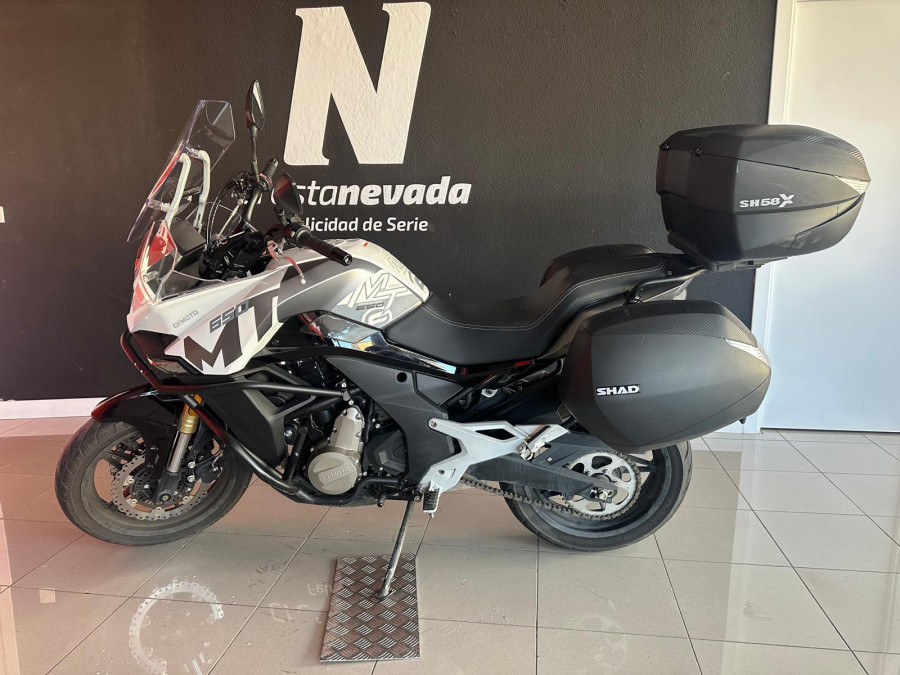 Imagen de CFMOTO 650 MT