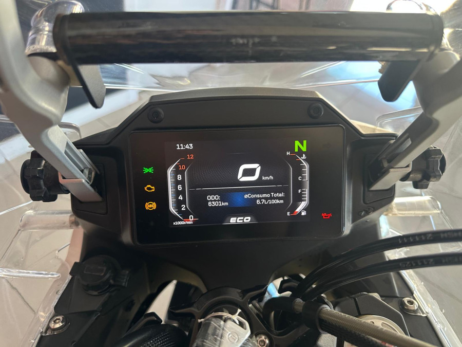 Imagen de CFMOTO 650 MT