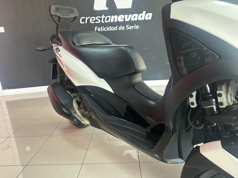 Imagen de Piaggio MP3 YOURBAN 300 LT