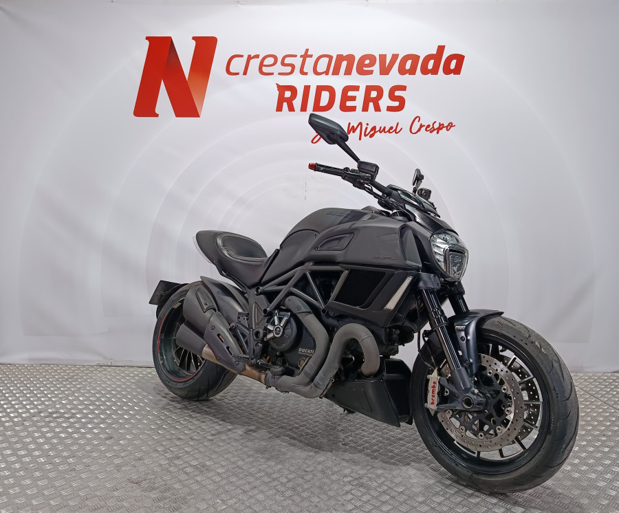 Imagen de Ducati Diavel Dark ABS