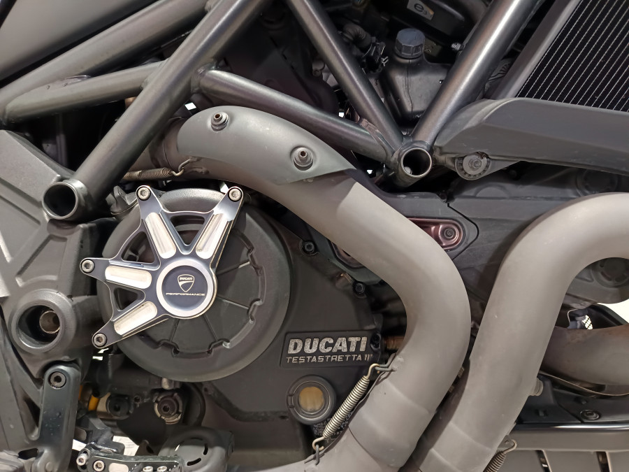 Imagen de Ducati Diavel Dark ABS