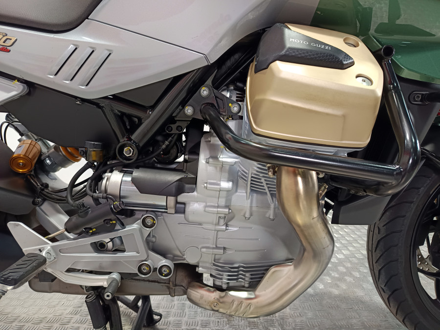 Imagen de Moto Guzzi V 100 MANDELLO S