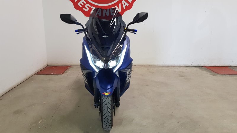 Imagen de Kymco AK 550
