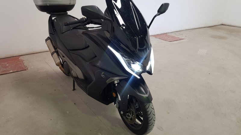 Imagen de Kymco AK 550