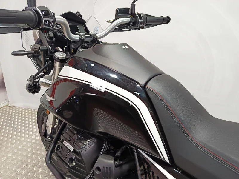 Imagen de Moto Guzzi V 85 TT Guardia