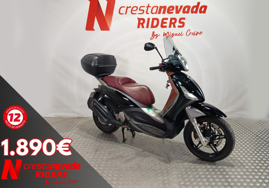 Piaggio Beverly 350 Tourer