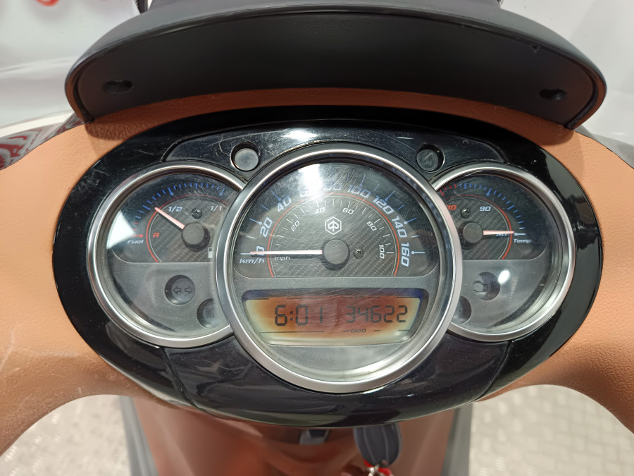 Imagen de Piaggio BEVERLY 350 TOURER