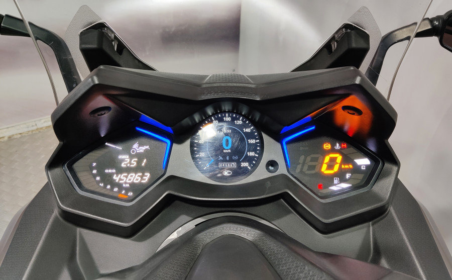 Imagen de Kymco AK 550