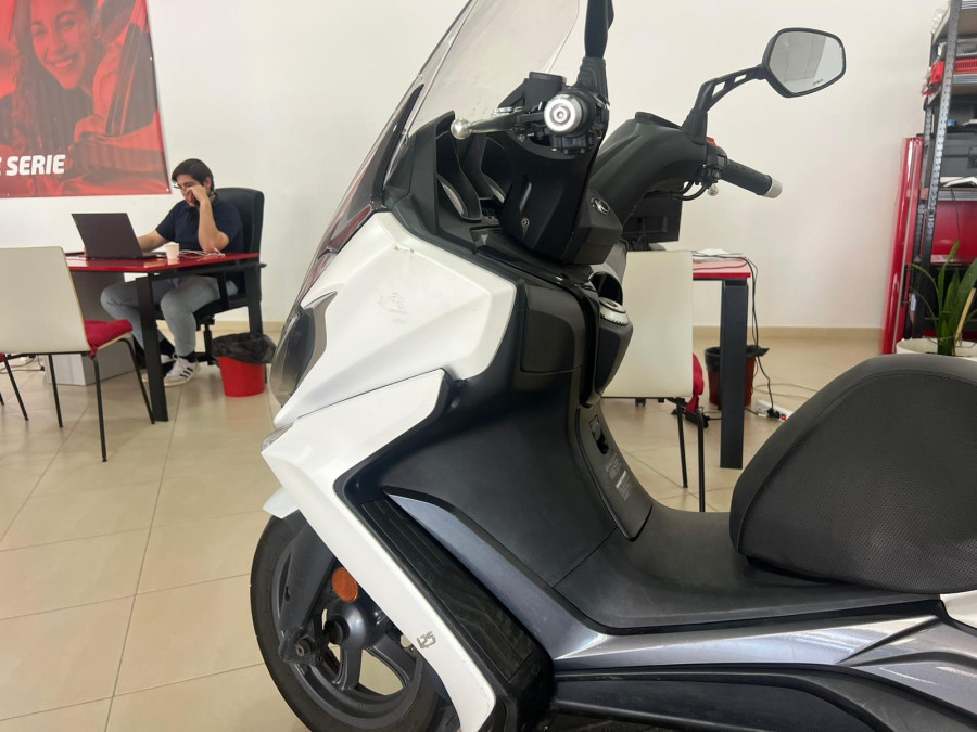 Imagen de Kymco SUPER DINK 125 ABS