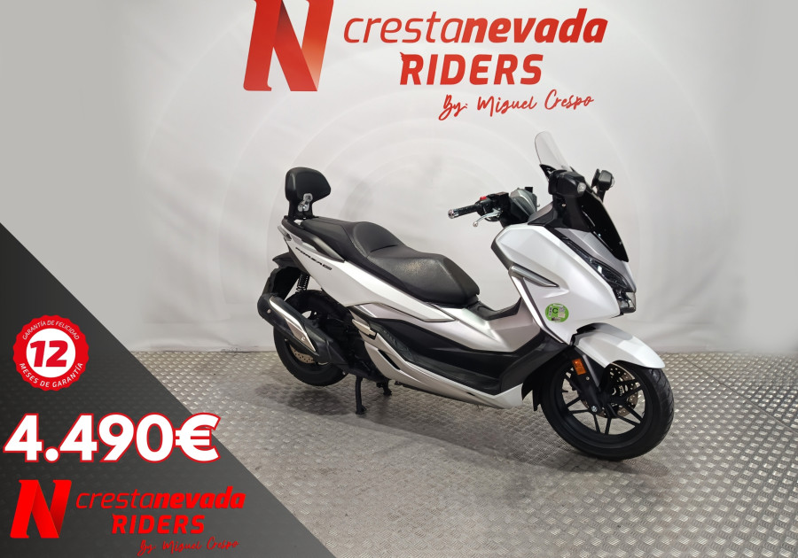 Honda Forza 300