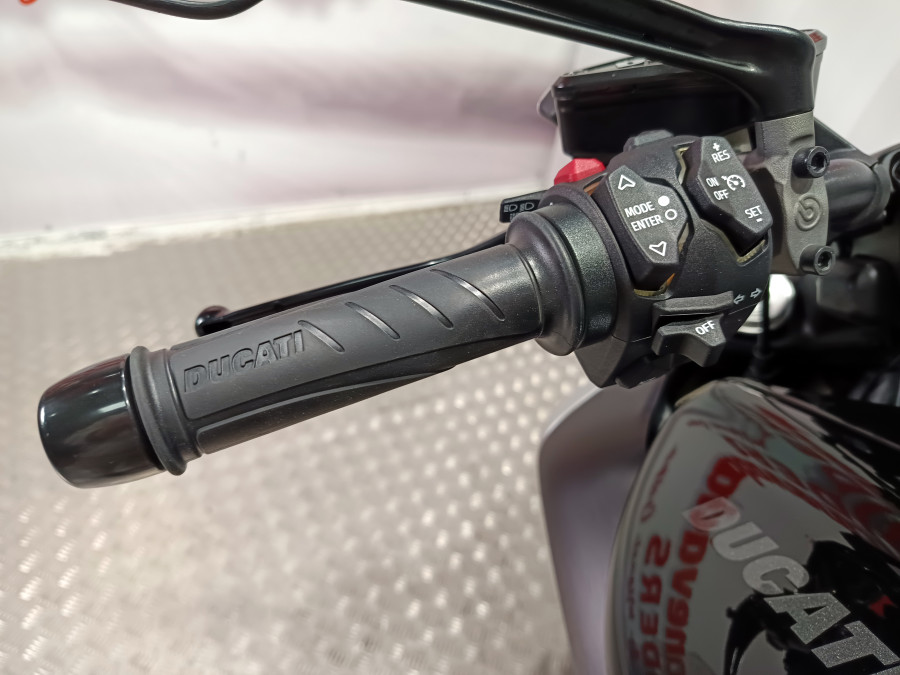 Imagen de Ducati Diavel V4