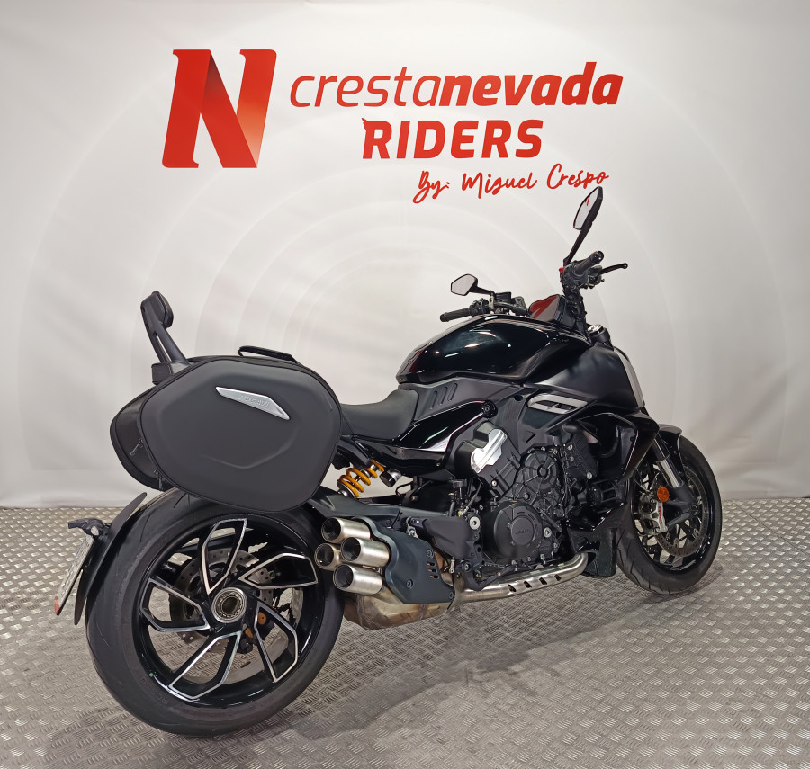 Imagen de Ducati Diavel V4