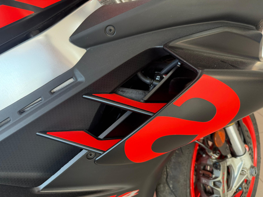 Imagen de Aprilia RSV4 1100