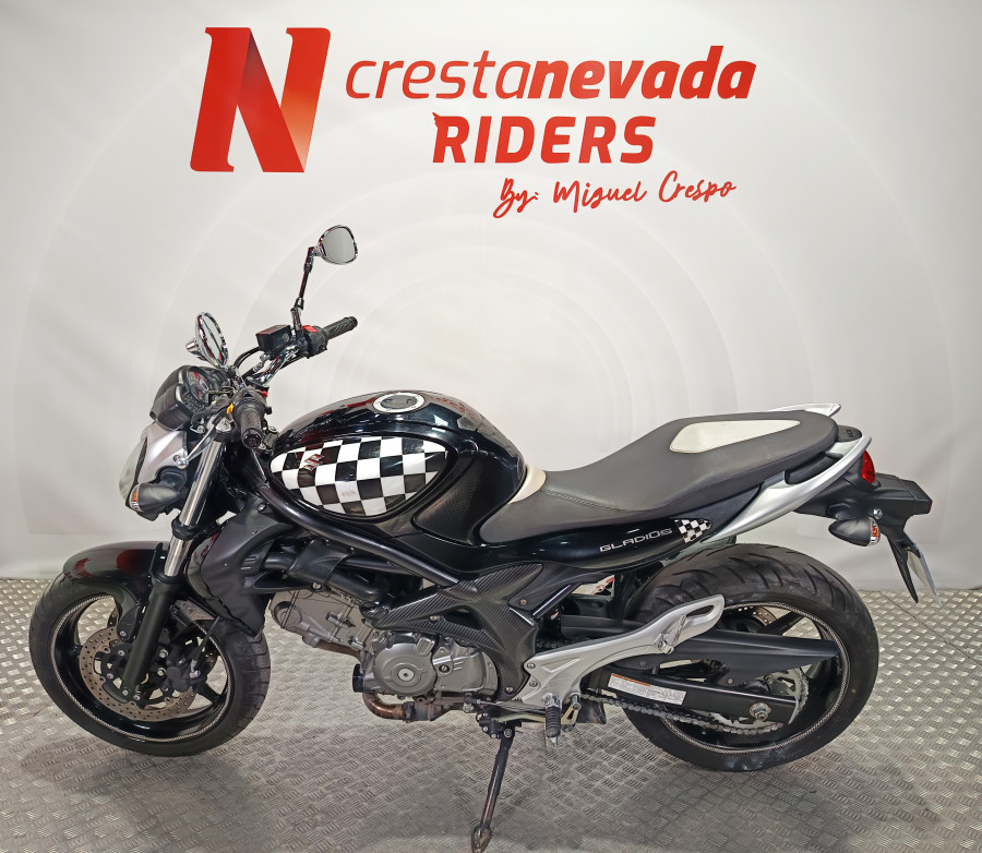 Imagen de Suzuki GLADIUS 650