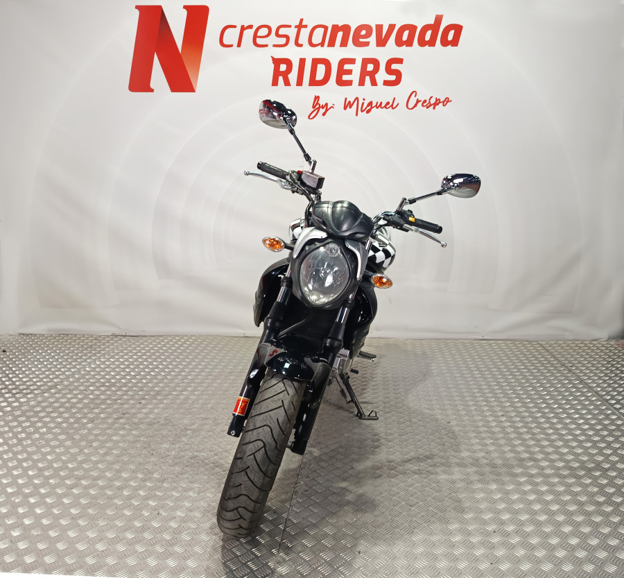 Imagen de Suzuki GLADIUS 650