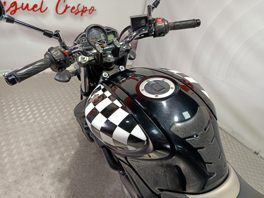 Imagen de Suzuki GLADIUS 650