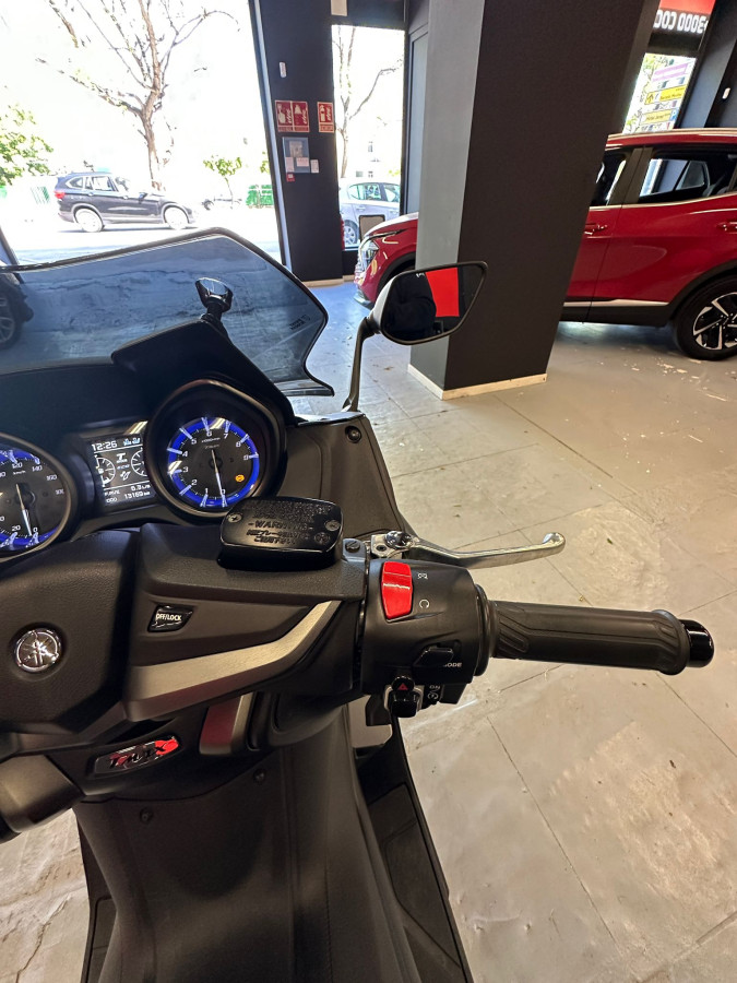 Imagen de Yamaha TMAX 560
