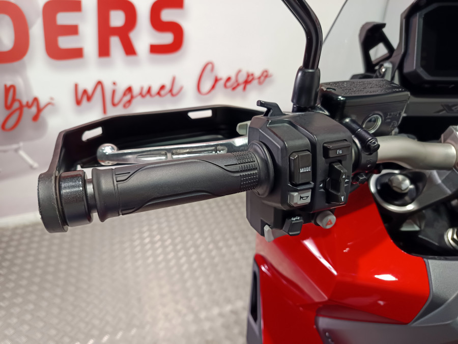 Imagen de Honda X ADV 750 A2