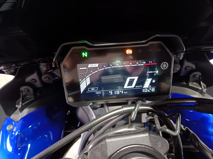 Imagen de Yamaha R7 A2