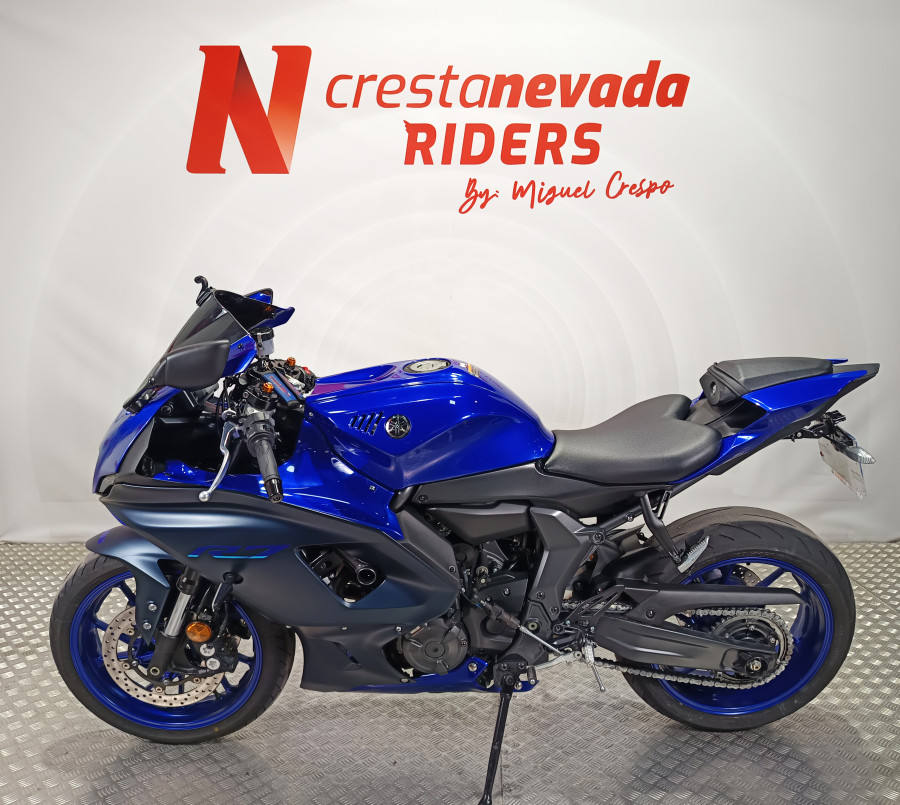 Imagen de Yamaha R7 A2