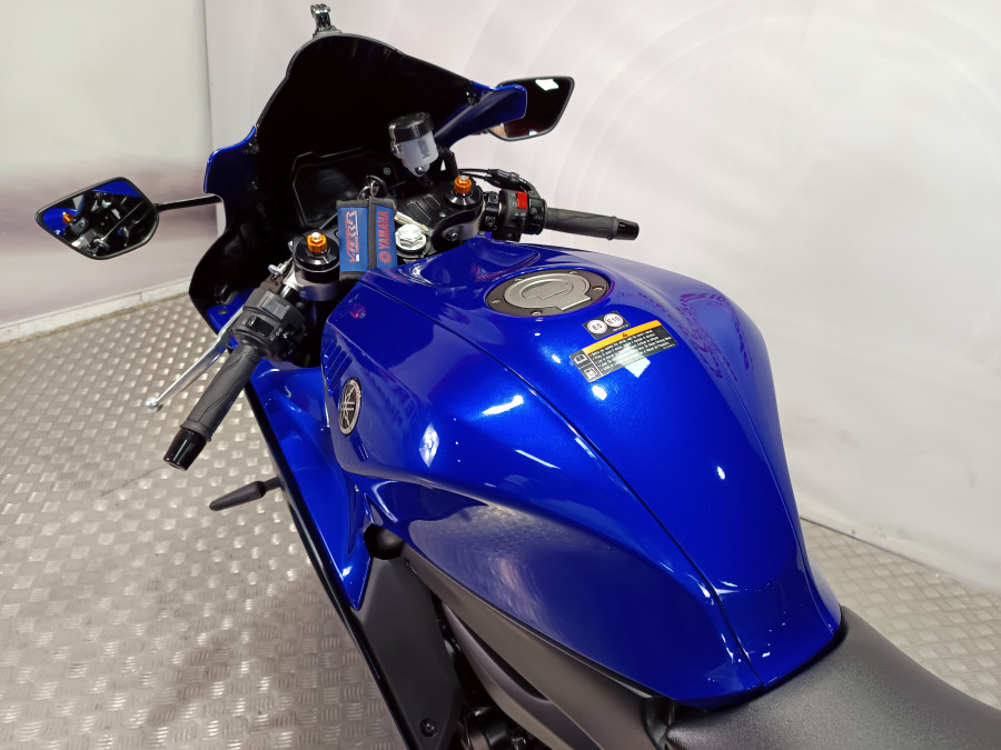 Imagen de Yamaha R7 A2