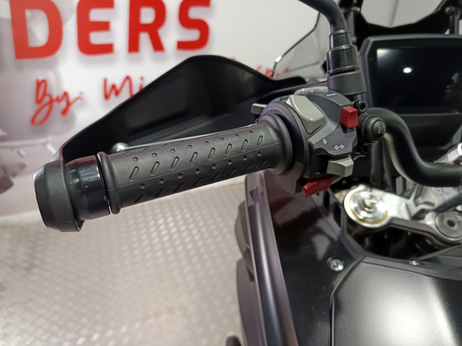 Imagen de VOGE 525 DSX