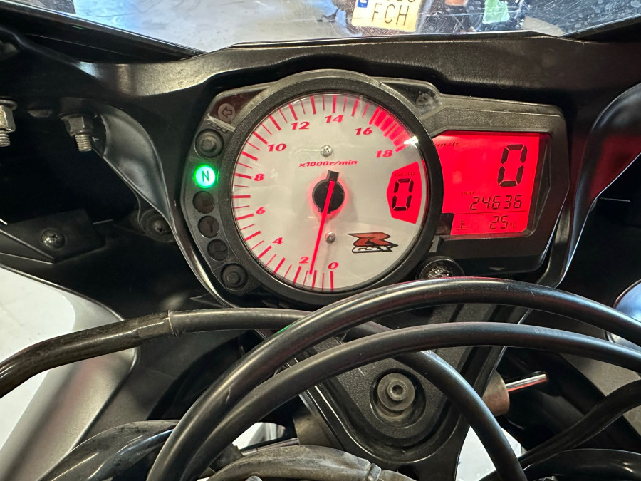 Imagen de Suzuki GSX-R600 K8