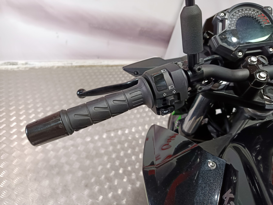 Imagen de KAWASAKI Z 400 ABS