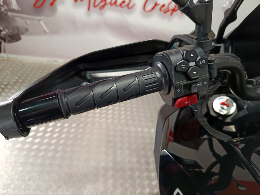 Imagen de CFMOTO 700 MT