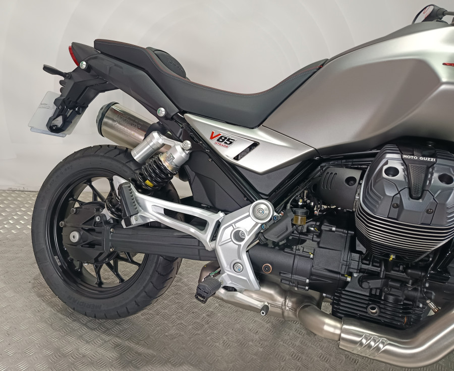 Imagen de Moto Guzzi V 85 STRADA