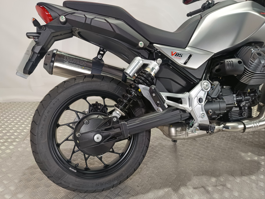 Imagen de Moto Guzzi V 85 STRADA