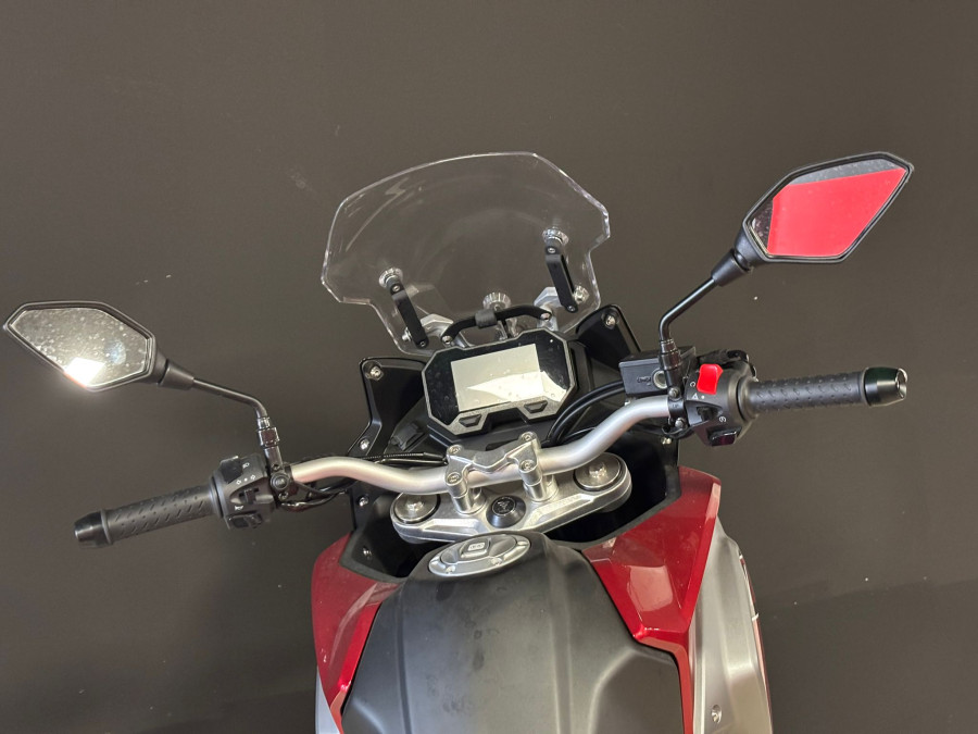 Imagen de VOGE 650 DSX