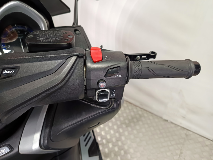 Imagen de Yamaha TMAX 530 SX