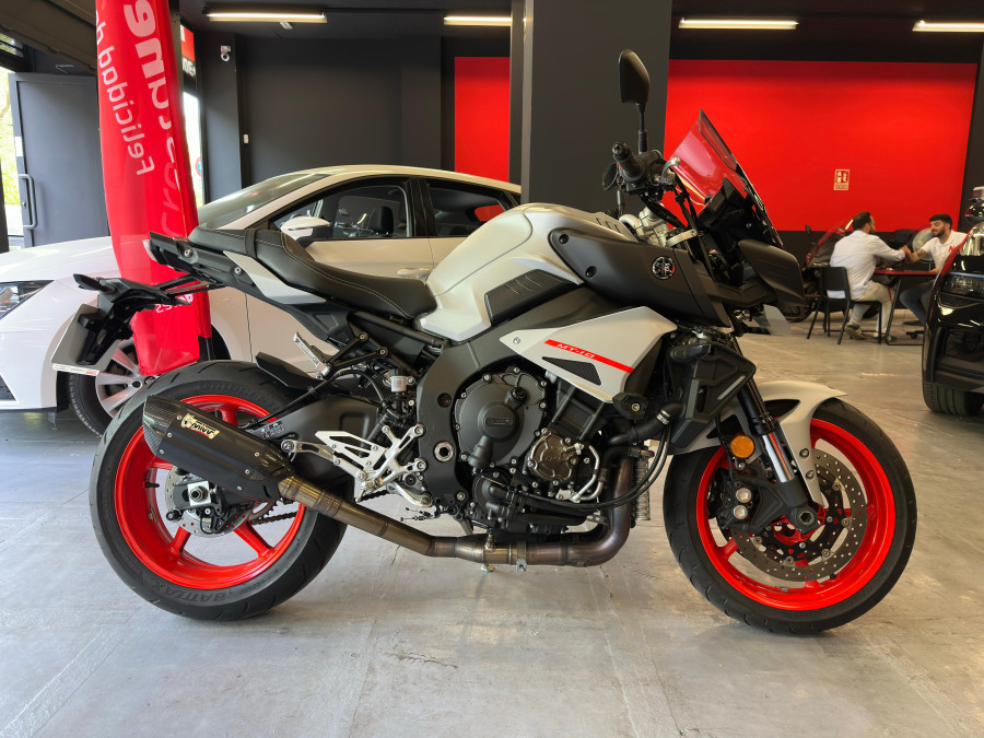 Imagen de Yamaha MT 10